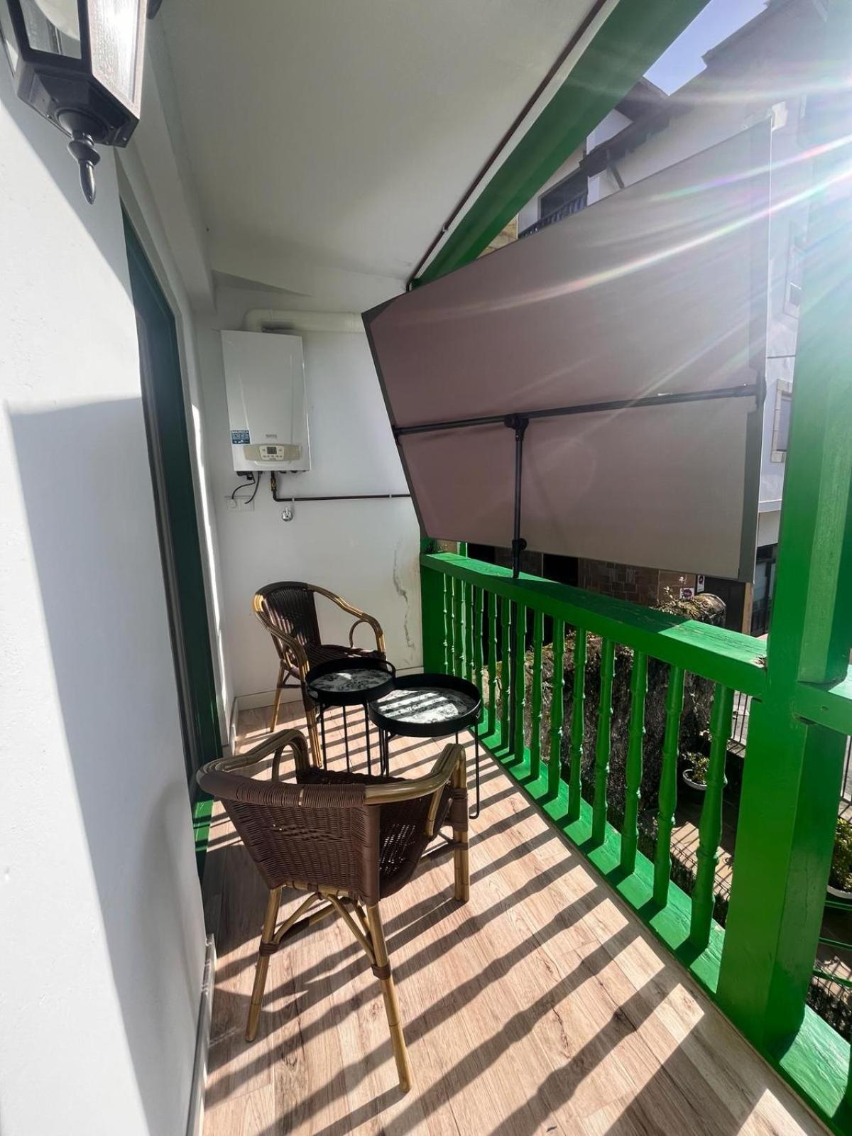 柯米拉斯El Balcon De Bolingas公寓 外观 照片